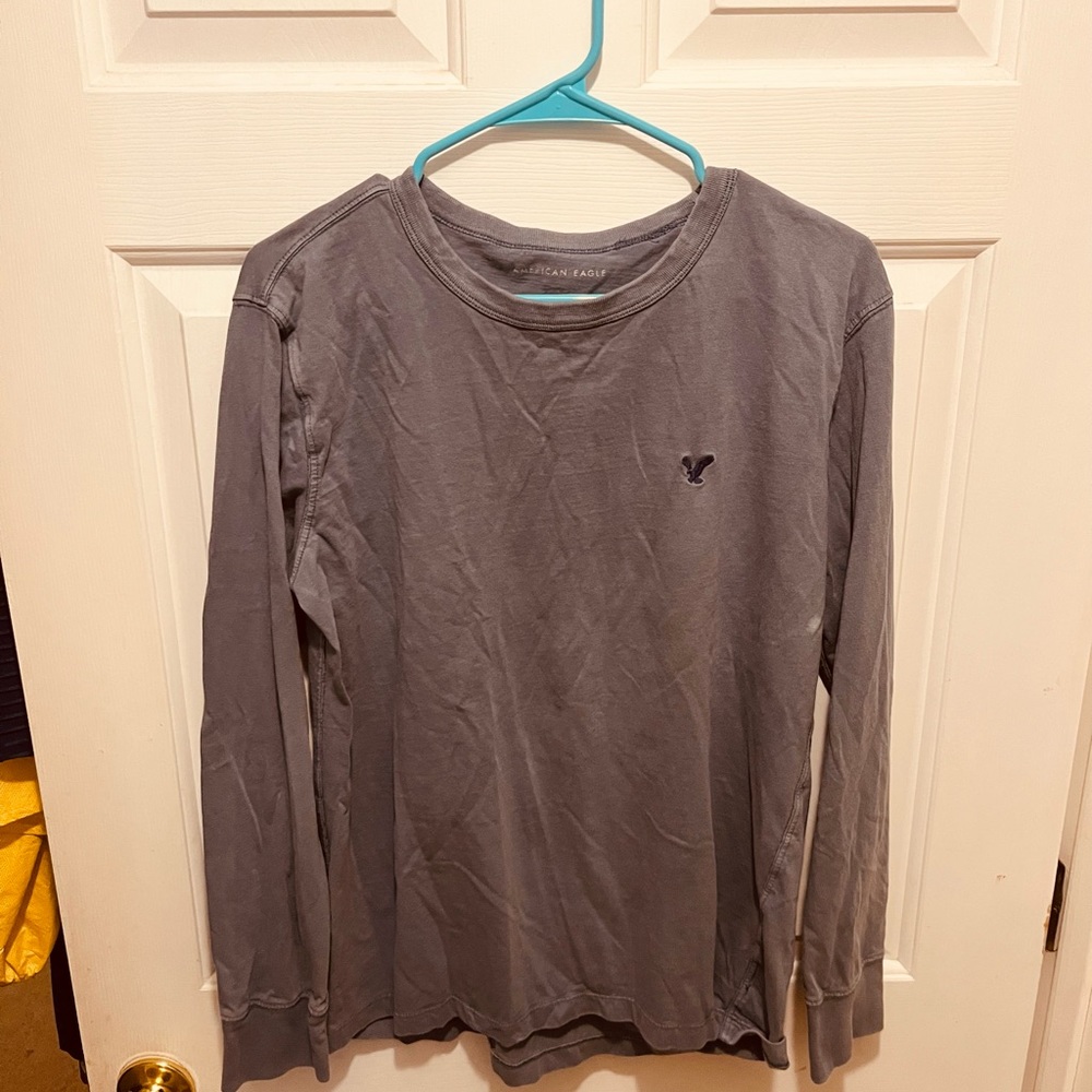 American Eagle long sleeve t-shirt